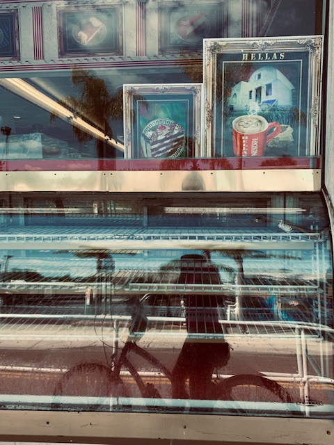 Sponge docks bakery case outside